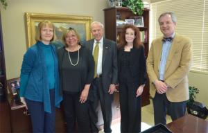 From left, Carol Getty, daughter of Klaus Timmerhaus; Margarita Bianco, Timmerhaus Teaching Ambassador; CU President Bruce Benson; Mary Ann Shea, director, President’s Teaching Scholars Program; and Steven Medema, Distinguished Professor, CU Denver.